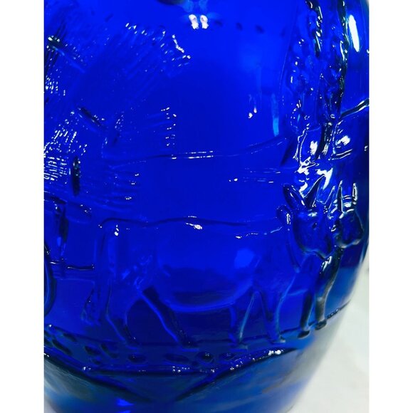 Vtg Italian Embossed Cobalt Blue Glass Jar Hinged Lid Tells a story of a farmer - Picture 8 of 10